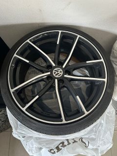 VW Golf GTI 2,0 TSI