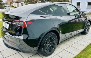 Tesla Model Y 62kWh Standard Range - ALL Black - Topzustand - Leasingfähig