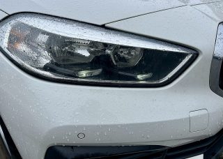 BMW 118i - Topzustand, Navi, 2 Zonen Klima, Lordrsenstütze, Innen-Außenspiegelpaket