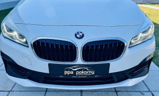 BMW 218d 1. Besitz  // Sport Line  // Topzustand - jedes Service bei BMW - Anhängerkupplung
