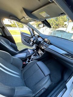 BMW 218d 1. Besitz  // Sport Line  // Topzustand - jedes Service bei BMW - Anhängerkupplung