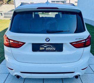 BMW 218d 1. Besitz  // Sport Line  // Topzustand - jedes Service bei BMW - Anhängerkupplung