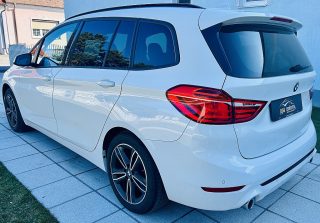 BMW 218d 1. Besitz  // Sport Line  // Topzustand - jedes Service bei BMW - Anhängerkupplung