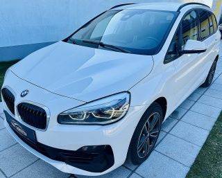 BMW 218d 1. Besitz  // Sport Line  // Topzustand - jedes Service bei BMW - Anhängerkupplung