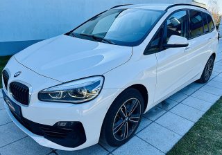 BMW 218d 1. Besitz  // Sport Line  // Topzustand - jedes Service bei BMW - Anhängerkupplung