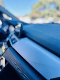 BMW 218d 1. Besitz  // Sport Line  // Topzustand - jedes Service bei BMW - Anhängerkupplung