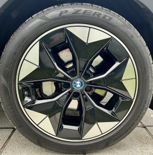 BMW iX3 IMPRESSIVE! Neupreis 70.000 € Vollausstattung / Head up Display, Impressive, Panoramaglasdach, Leder, uvm