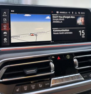BMW X5 xDrive30d 48V Aut. 1. Besitz // Head up, // Abstandstempomat // x-Line // Komfortsitze - Topzustand