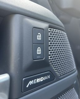 Land Rover Defender 110 P400e PHEV AWD X-Dynamic HSE Aut. / Leasingfähig / 1. Besitz