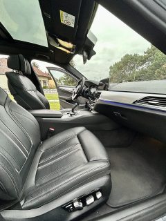 BMW 520d xDrive Touring Aut. - M Sportpaket - Adaptive Drive - Glasdach - Topausstattung