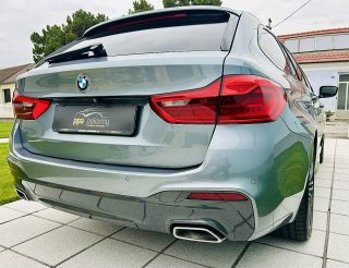 BMW 520d xDrive Touring Aut. - M Sportpaket - Adaptive Drive - Glasdach - Topausstattung