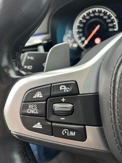 BMW 520d xDrive Touring Aut. - M Sportpaket - Adaptive Drive - Glasdach - Topausstattung