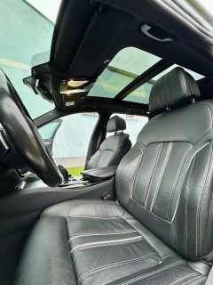 BMW 520d xDrive Touring Aut. - M Sportpaket - Adaptive Drive - Glasdach - Topausstattung