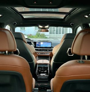 BMW X7 M60i xDrive  Neupreis 200.000 € - 1. Besitz Neuwagenzustand // 6 Sitzer // Topausstattung