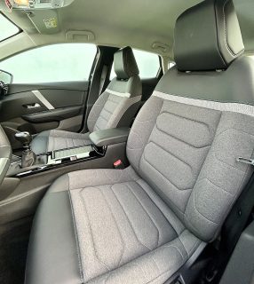 Citroën C4 PureTech 130 Plus - LED,Navi,Kamera,Tempomat - Finanzierungs-Versicherungsbonus - Topzustand