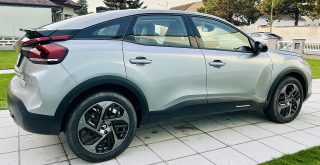 Citroën C4 PureTech 130 Plus - LED,Navi,Kamera,Tempomat - Finanzierungs-Versicherungsbonus - Topzustand