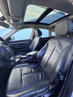 BMW 320d Gran Turismo Luxury Line Aut. - Panoramaglasdach, Navi, Sitzheizung hinten, Leder, Komfortzugang