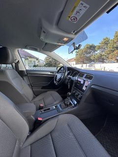 VW Golf Variant Standheizung - AHK schwenkbar - Sitzheizung - Einparkhilfe - Comfortline