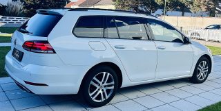 VW Golf Variant Standheizung - AHK schwenkbar - Sitzheizung - Einparkhilfe - Comfortline
