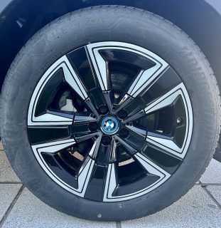 BMW iX3 - Inspiring - Top Zustand - Neues Pickerl bis 10/2026