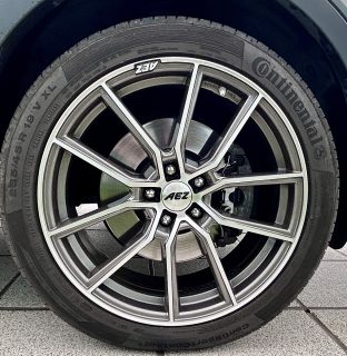 Ford Kuga 2,0 TDCi Titanium - Topzustand - AHK - 8-fach