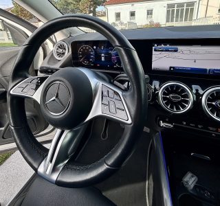 Mercedes-Benz GLA 200 d 4matic Entry Österreich-Edition Aut. - Topzustand - AHK - Winter Paket LED Scheinwerfer