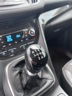 Ford Kuga 2,0 TDCi Titanium - Topzustand - AHK - 8-fach