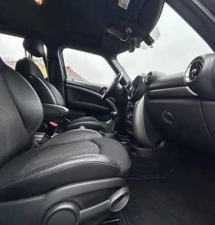 Mini MINI Countryman COOPER D Allrad - Sitzheizung, Navi, Sportsitze, PDC, LED, Chili Paket, Teilleder