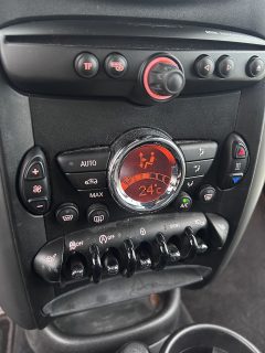 Mini MINI Countryman COOPER D Allrad - Sitzheizung, Navi, Sportsitze, PDC, LED, Chili Paket, Teilleder