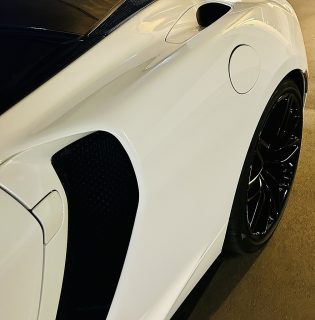 McLaren GT -  neues 2 Jahre Garantiepaket bis 07/2027 abgeschlossen - Sportwagen für Reiselustige