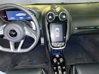 McLaren GT -  neues 2 Jahre Garantiepaket bis 07/2027 abgeschlossen - Sportwagen für Reiselustige
