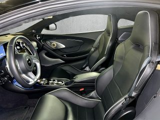 McLaren GT -  neues 2 Jahre Garantiepaket bis 07/2027 abgeschlossen - Sportwagen für Reiselustige