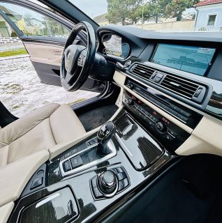 BMW 530d xDrive Touring M-Paket - Super ausgestattet - Topzustand - 1. Besitz - jedes Service bei BMW