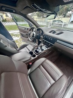 Porsche Cayenne III E-Hybrid PHEV 17,9 kWh Aut. - Topzustand und Vollausstattung - Finanzierungsbonus